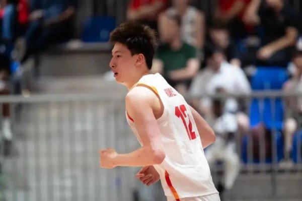 大圣证券 国青82-99斯洛文尼亚 球员评价：2人优秀，3人及格，5人低迷